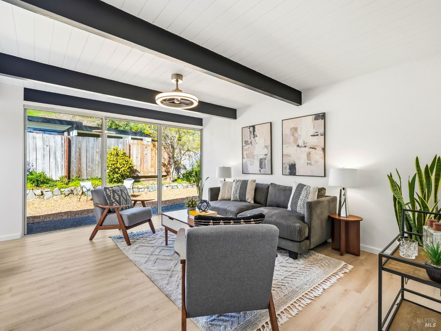 Detail Gallery Image 9 of 56 For 2151 Danberry Ln, San Rafael,  CA 94903 - 4 Beds | 2 Baths