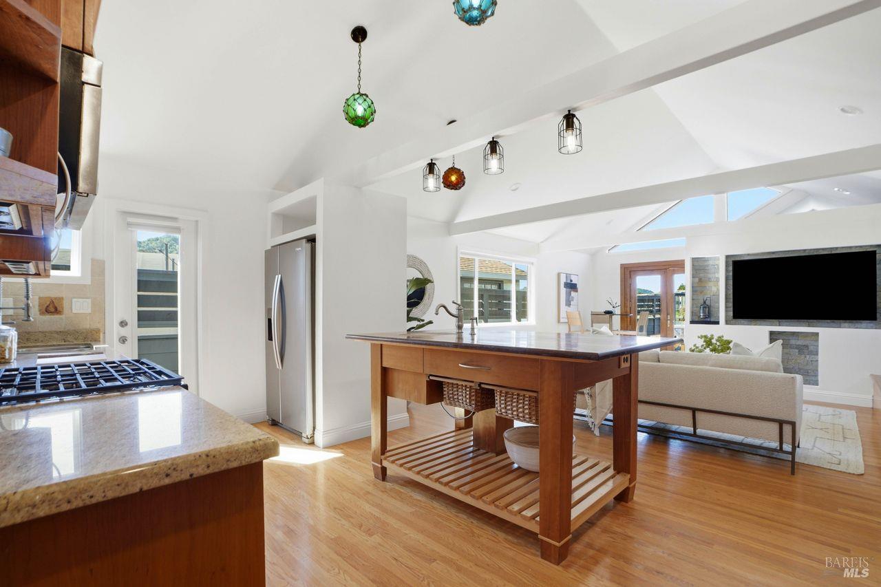 Detail Gallery Image 10 of 37 For 21 Boardwalk One Unkn, Larkspur,  CA 94939 - 3 Beds | 2 Baths