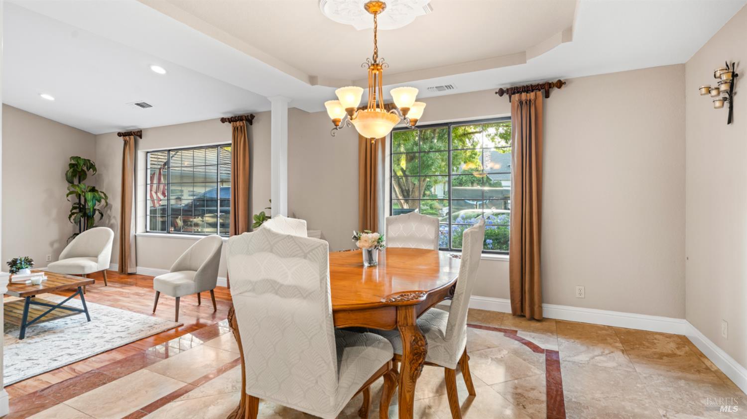 Detail Gallery Image 8 of 49 For 173 San Jose Ct, Vacaville,  CA 95688 - 4 Beds | 2 Baths