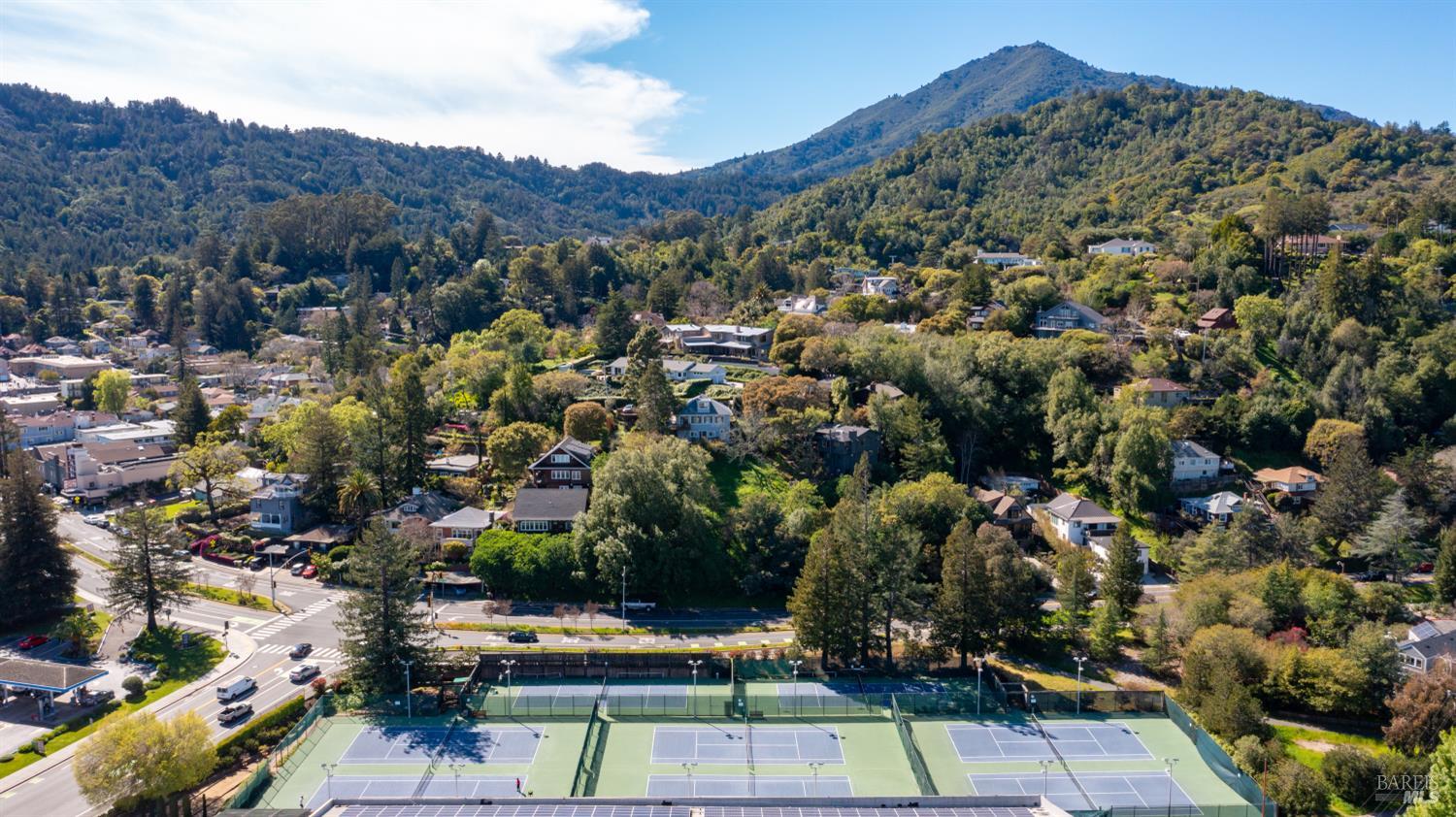 Detail Gallery Image 32 of 35 For 408 Larkspur Plaza Dr, Larkspur,  CA 94939 - 1 Beds | 1 Baths