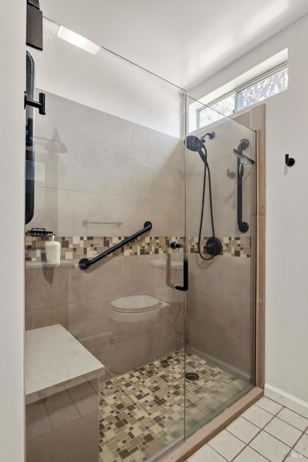 Detail Gallery Image 14 of 20 For 221 Ford St, Ukiah,  CA 95482 - 1 Beds | 1/1 Baths