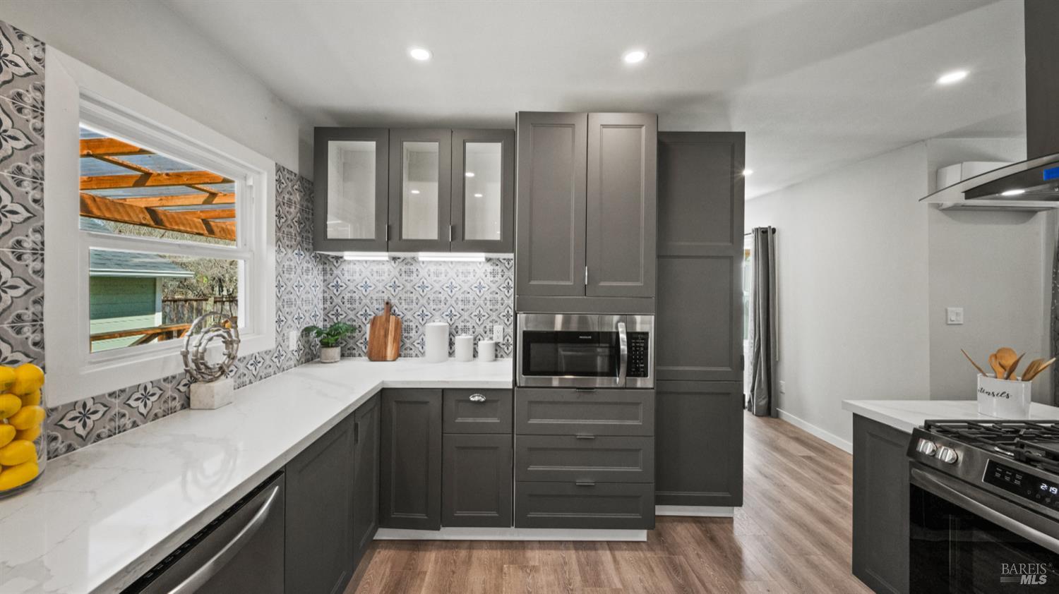 Detail Gallery Image 23 of 70 For 1174 Victory Ln, Concord,  CA 94520 - 2 Beds | 1/1 Baths