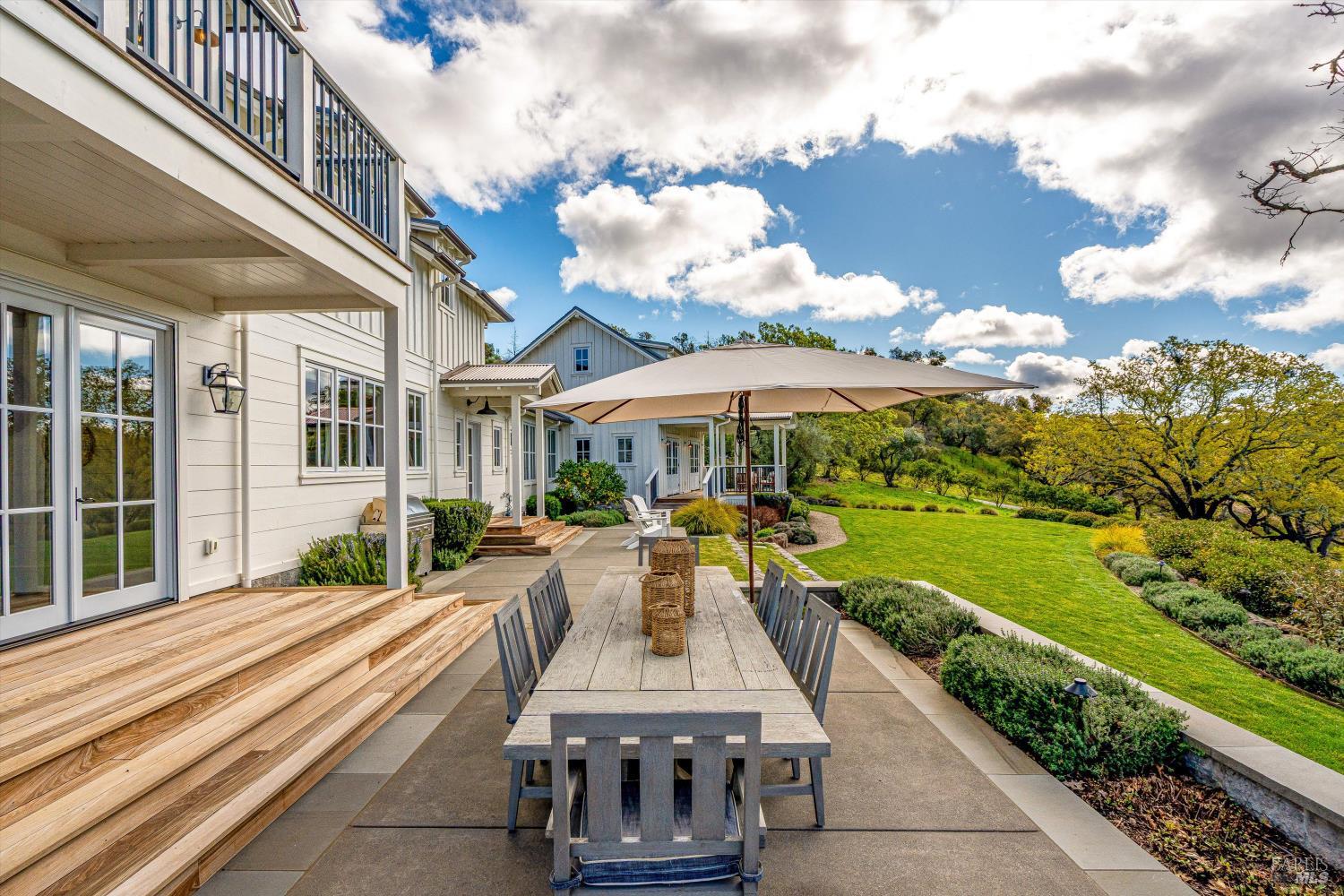 Detail Gallery Image 10 of 82 For 2843 Wright Ranch Ln, Healdsburg,  CA 95448 - 4 Beds | 3/1 Baths