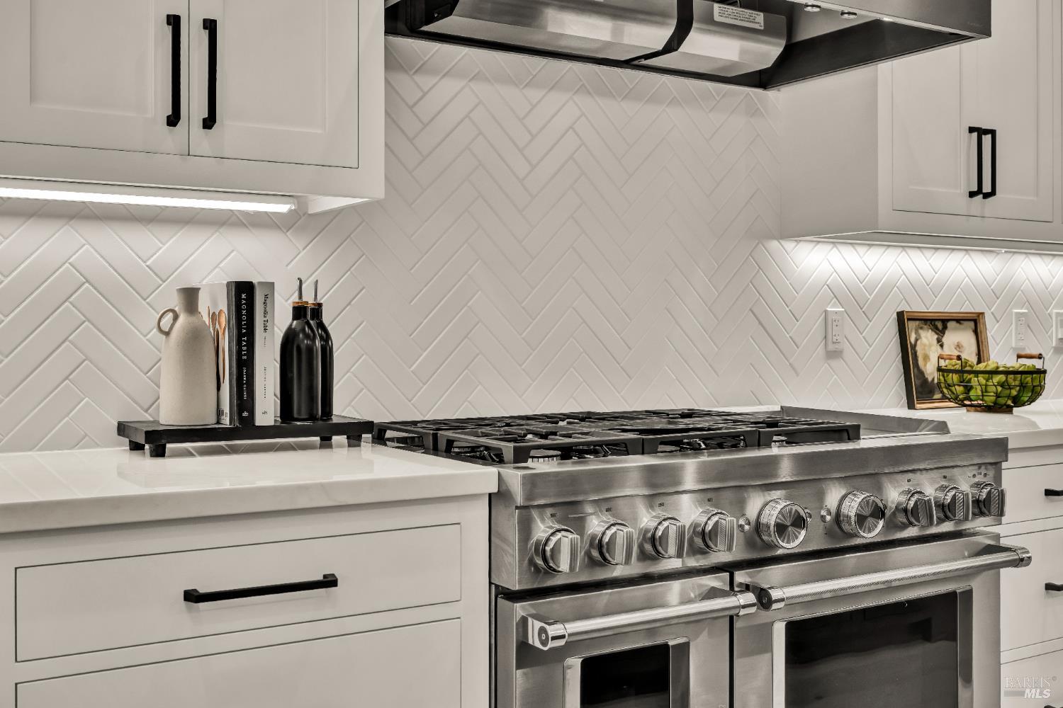 Detail Gallery Image 9 of 37 For 2011 Long Leaf Ct, Santa Rosa,  CA 95403 - 4 Beds | 3 Baths