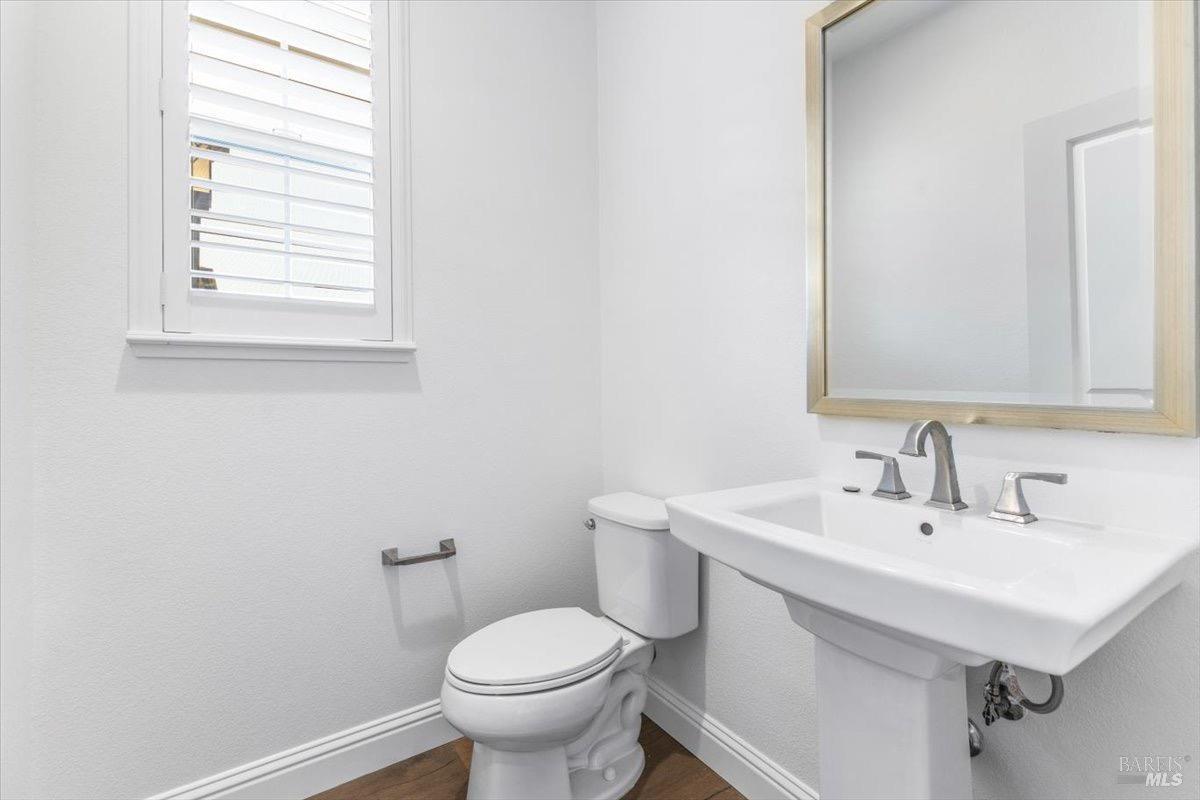 Detail Gallery Image 20 of 49 For 115 Lavender Cir, Healdsburg,  CA 95448 - 3 Beds | 2/1 Baths