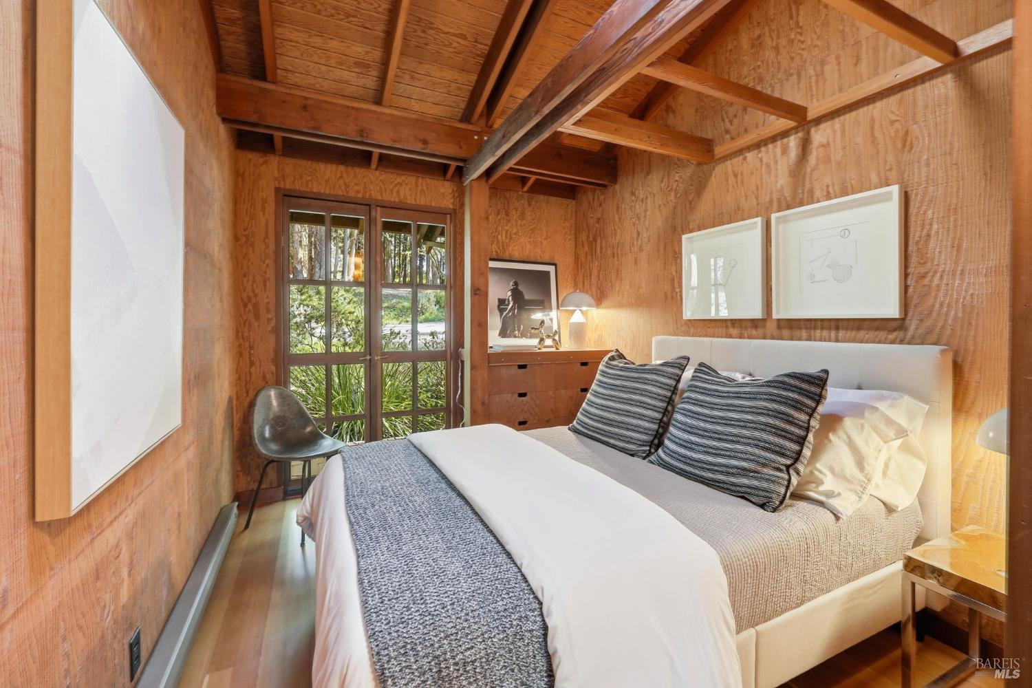 Detail Gallery Image 28 of 63 For 4142 Burnside Rd, Sebastopol,  CA 95472 - 3 Beds | 3 Baths