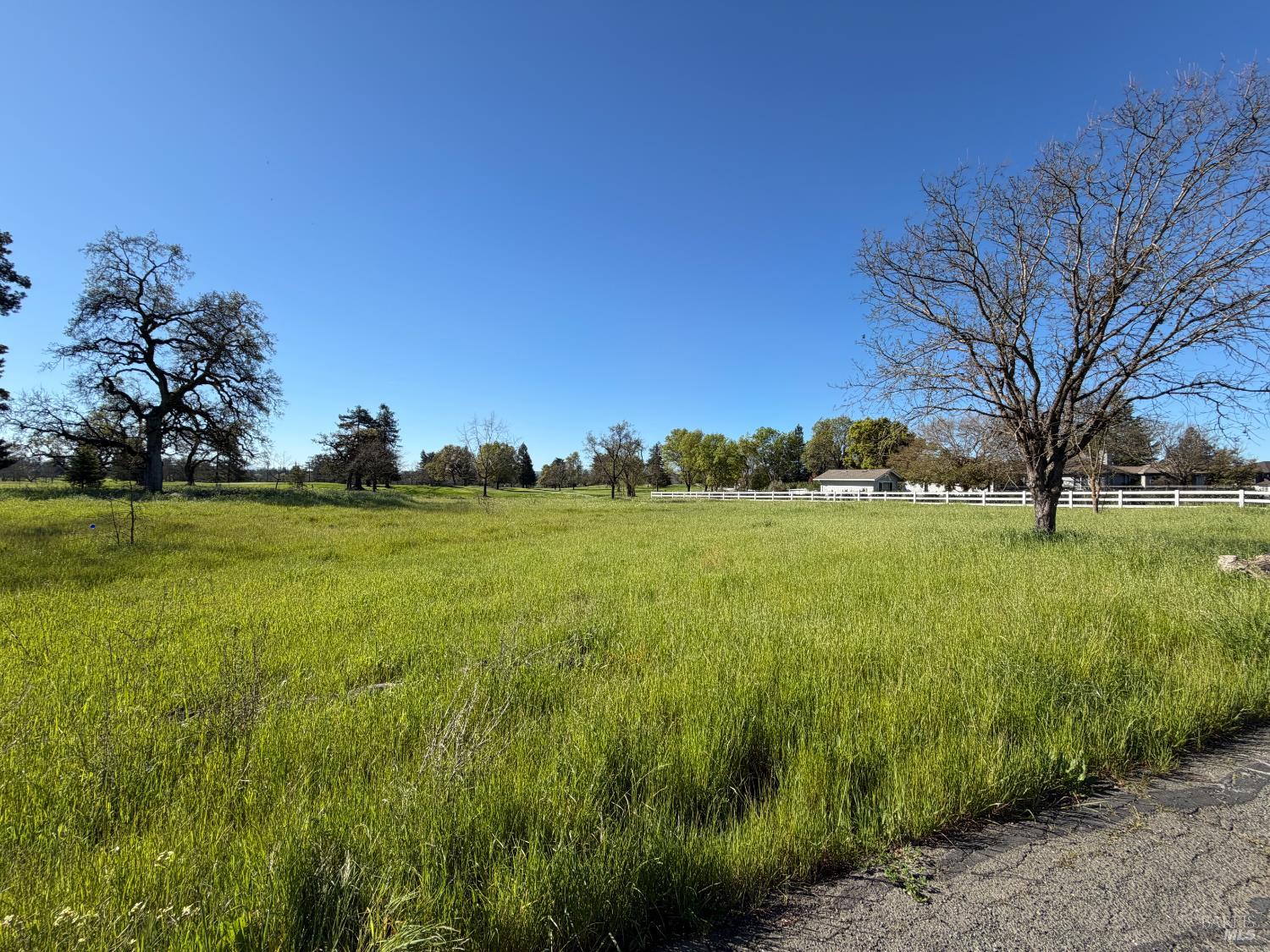 Detail Gallery Image 4 of 9 For 5350 Oak Meadow Dr, Santa Rosa,  CA 95401 - – Beds | – Baths