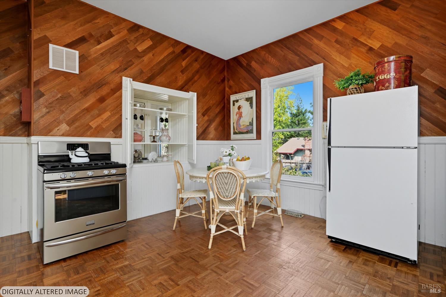 Detail Gallery Image 11 of 21 For 722 Beaver St, Santa Rosa,  CA 95404 - 3 Beds | 1 Baths