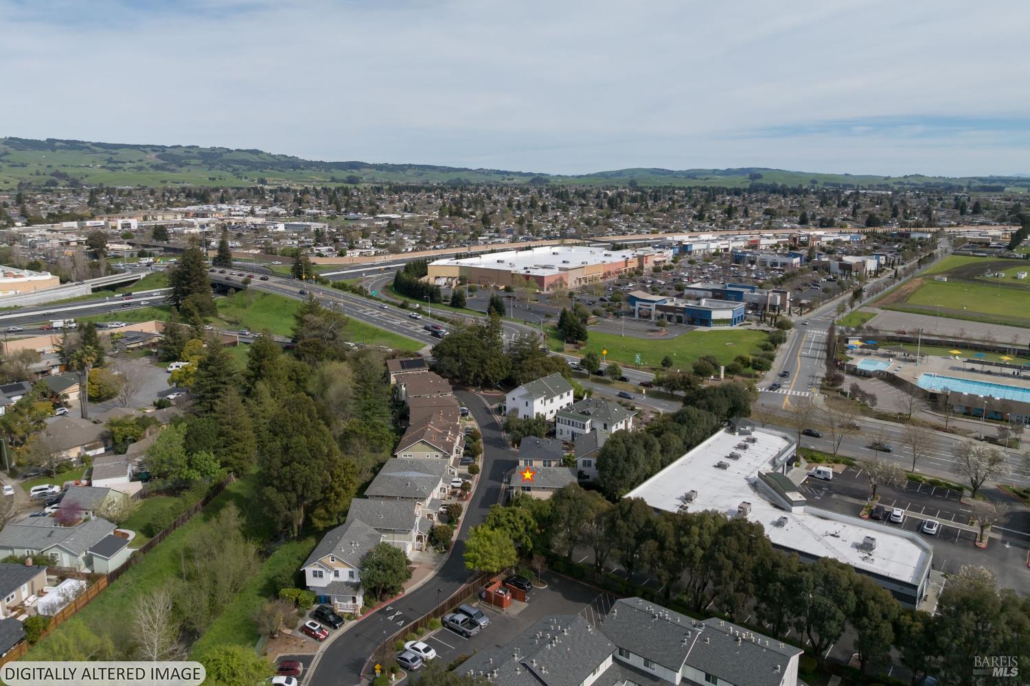 Detail Gallery Image 27 of 28 For 930 Martin Cir, Petaluma,  CA 94952 - 3 Beds | 2/1 Baths