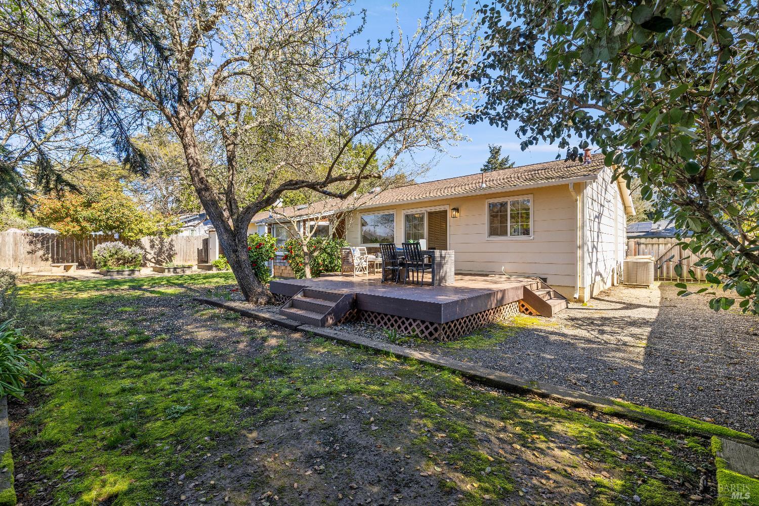 Detail Gallery Image 18 of 26 For 2272 W Park Ave, Napa,  CA 94558 - 3 Beds | 2 Baths