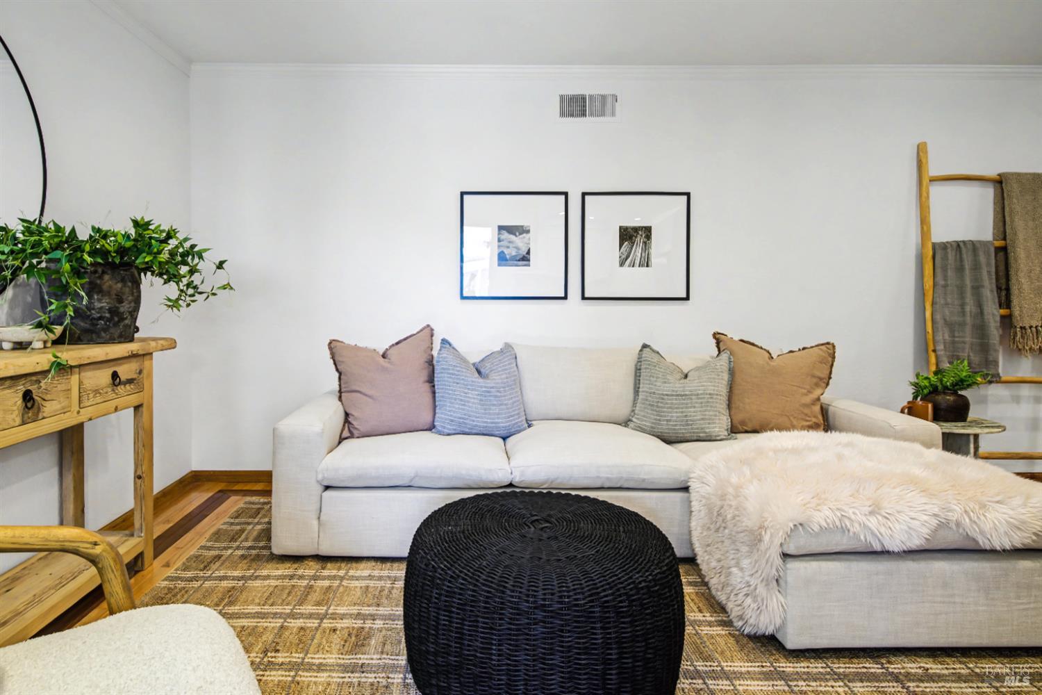 Detail Gallery Image 21 of 48 For 255 Knight Dr, San Rafael,  CA 94901 - 3 Beds | 2 Baths