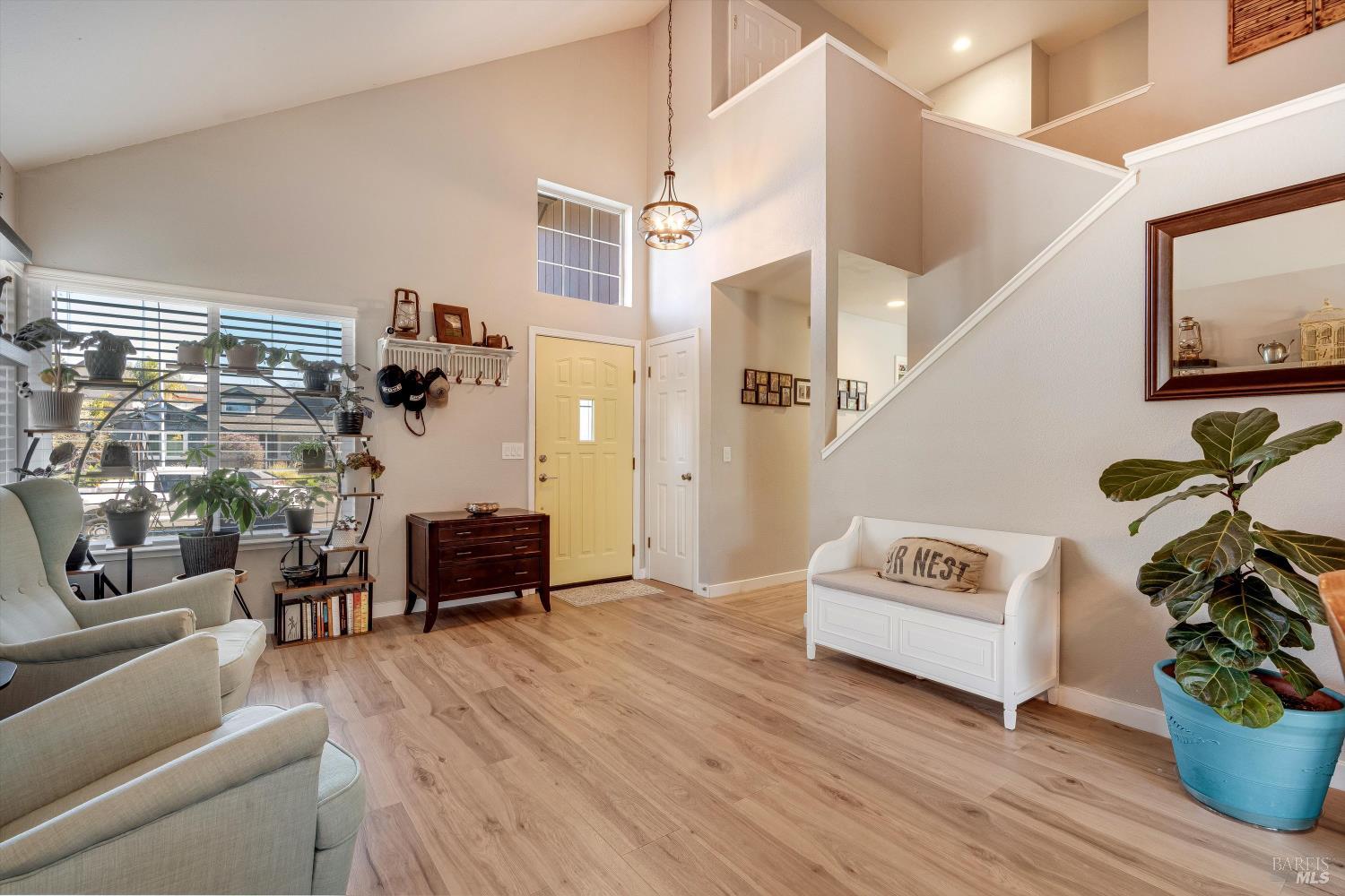 Detail Gallery Image 18 of 65 For 532 Walten Way, Windsor,  CA 95492 - 4 Beds | 2/1 Baths