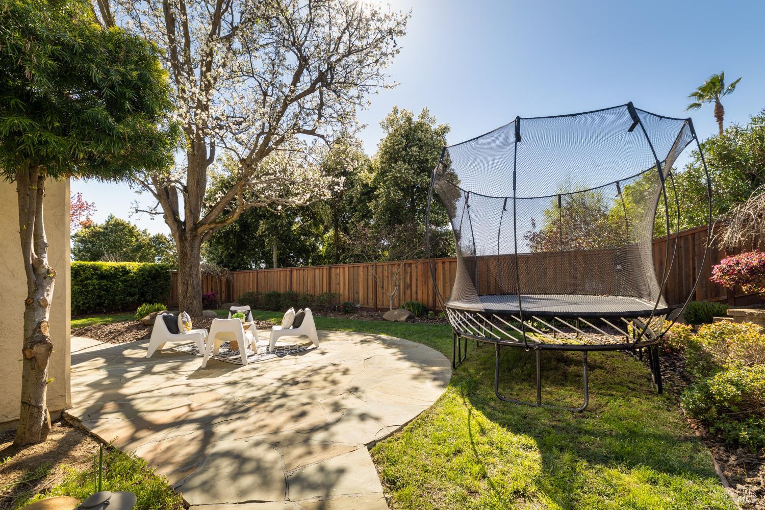 Detail Gallery Image 69 of 87 For 635 Daffodil Dr, Benicia,  CA 94510 - 4 Beds | 2/1 Baths