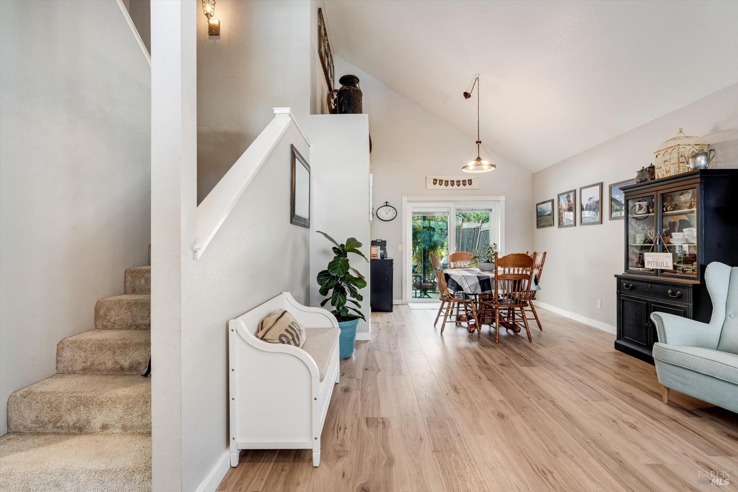 Detail Gallery Image 15 of 65 For 532 Walten Way, Windsor,  CA 95492 - 4 Beds | 2/1 Baths