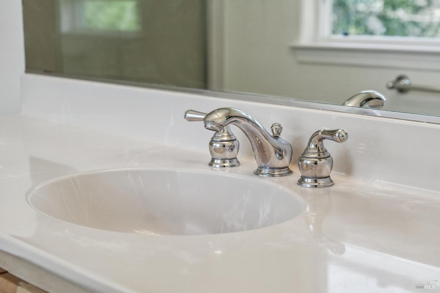 Detail Gallery Image 43 of 58 For 3 Hill Dr, Petaluma,  CA 94952 - 3 Beds | 2/1 Baths