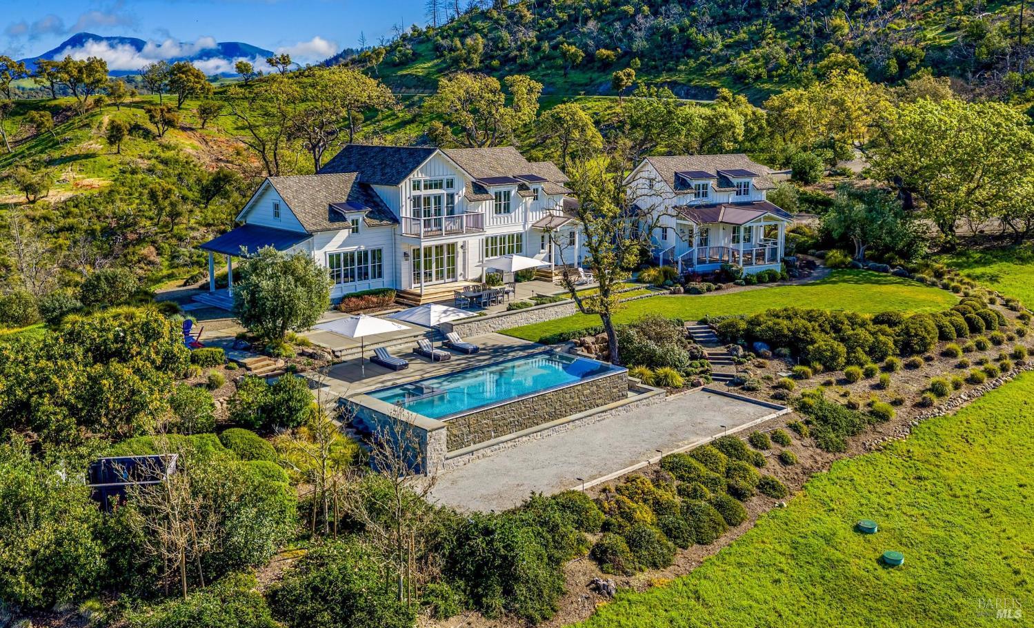 Detail Gallery Image 5 of 82 For 2843 Wright Ranch Ln, Healdsburg,  CA 95448 - 4 Beds | 3/1 Baths