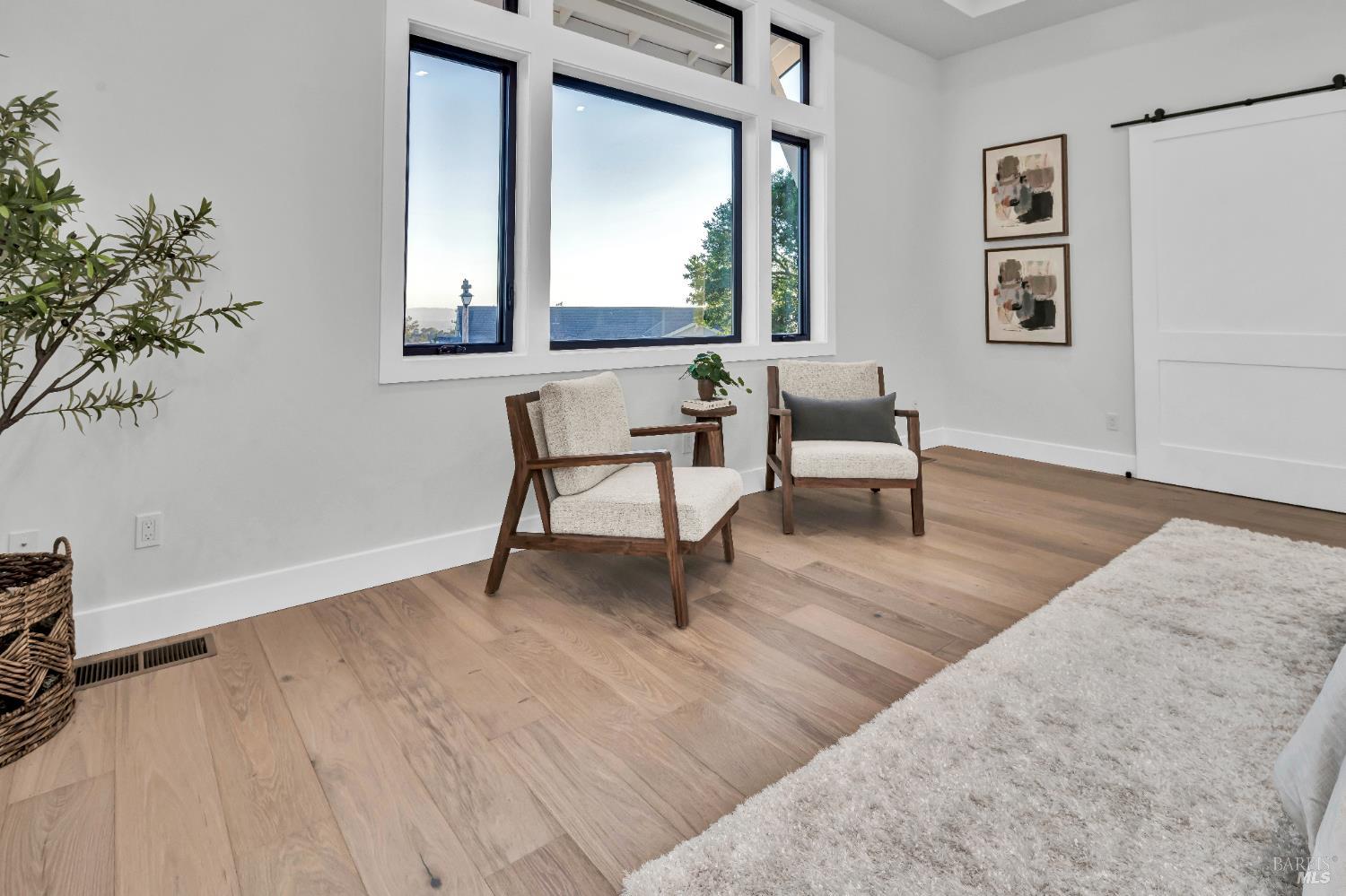 Detail Gallery Image 19 of 37 For 2011 Long Leaf Ct, Santa Rosa,  CA 95403 - 4 Beds | 3 Baths