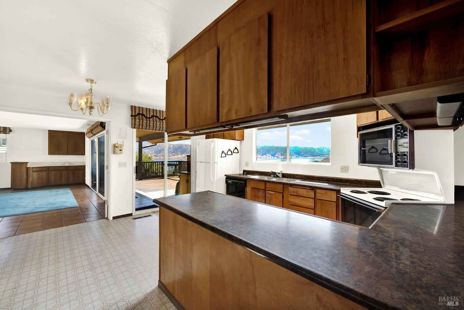 Detail Gallery Image 22 of 68 For 1090 Blueridge Dr, Napa,  CA 94558 - 2 Beds | 2 Baths