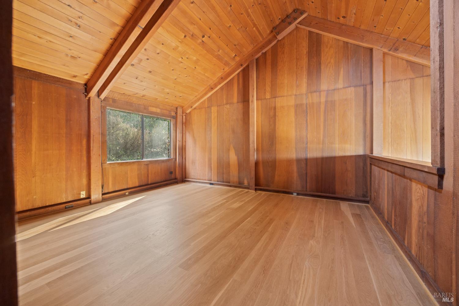 Detail Gallery Image 14 of 29 For 191 Buchanan Dr, Sausalito,  CA 94965 - 2 Beds | 1 Baths