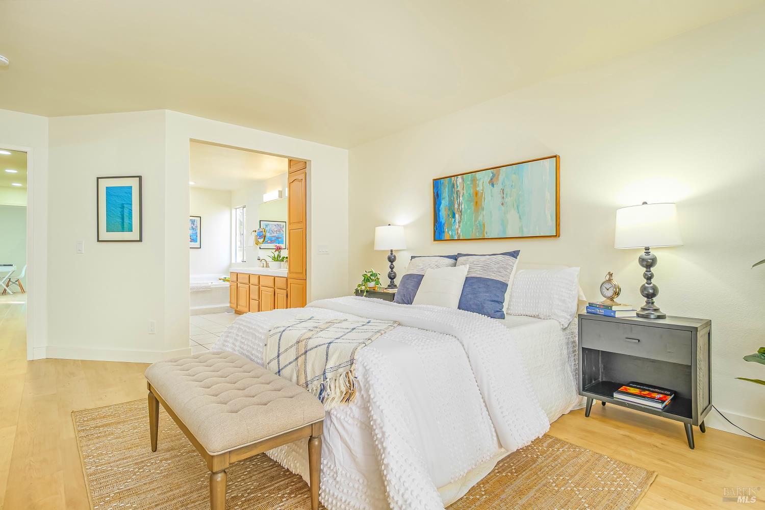 Detail Gallery Image 23 of 37 For 45 Del Oro Lagoon Dr, Novato,  CA 94949 - 3 Beds | 2 Baths