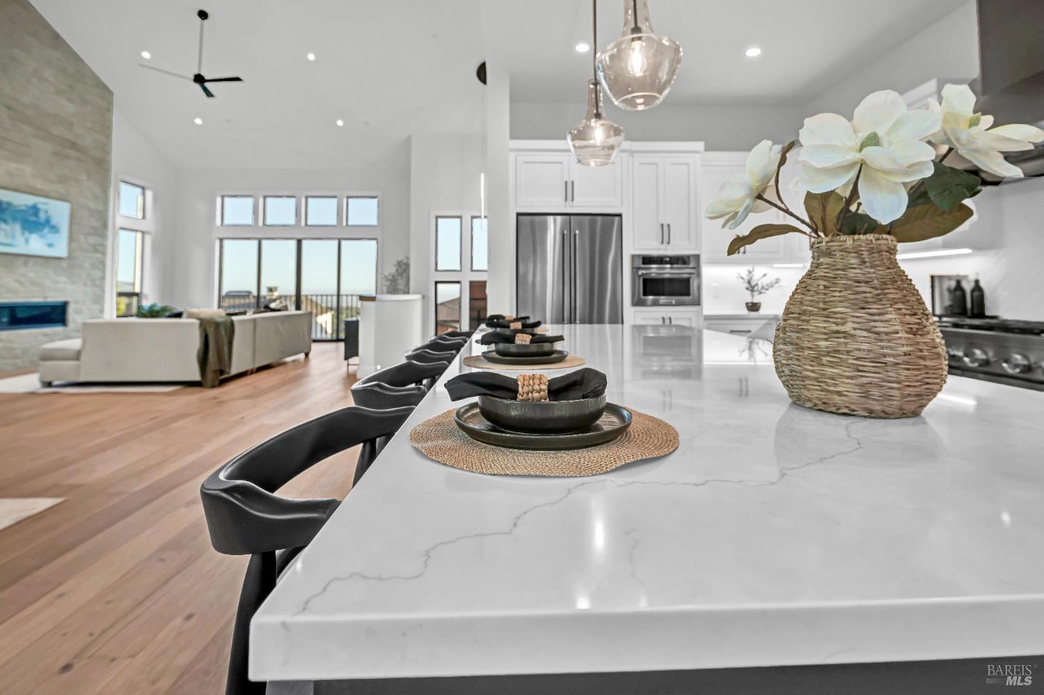 Detail Gallery Image 8 of 37 For 2011 Long Leaf Ct, Santa Rosa,  CA 95403 - 4 Beds | 3 Baths