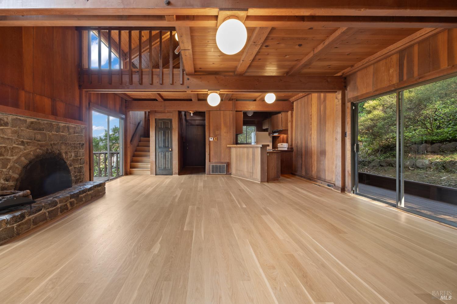 Detail Gallery Image 7 of 29 For 191 Buchanan Dr, Sausalito,  CA 94965 - 2 Beds | 1 Baths