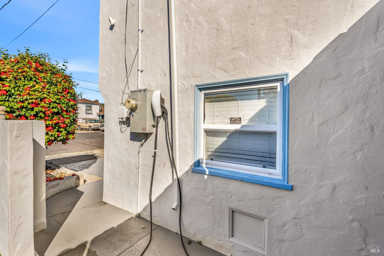 Detail Gallery Image 27 of 32 For 729 1st St, Rodeo,  CA 94572 - 3 Beds | 2 Baths