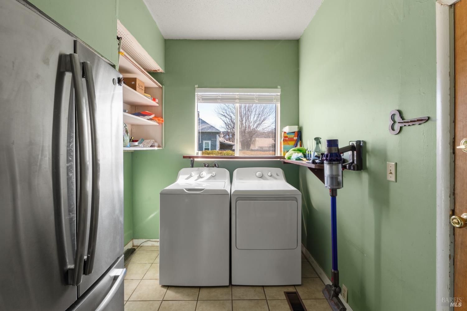 Detail Gallery Image 8 of 20 For 221 Ford St, Ukiah,  CA 95482 - 1 Beds | 1/1 Baths