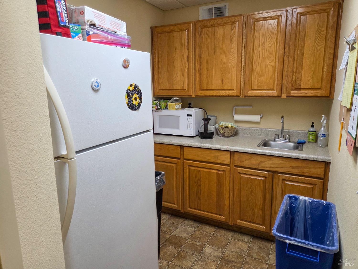 Detail Gallery Image 7 of 21 For 448 Sebastopol Ave, Santa Rosa,  CA 95401 - – Beds | – Baths