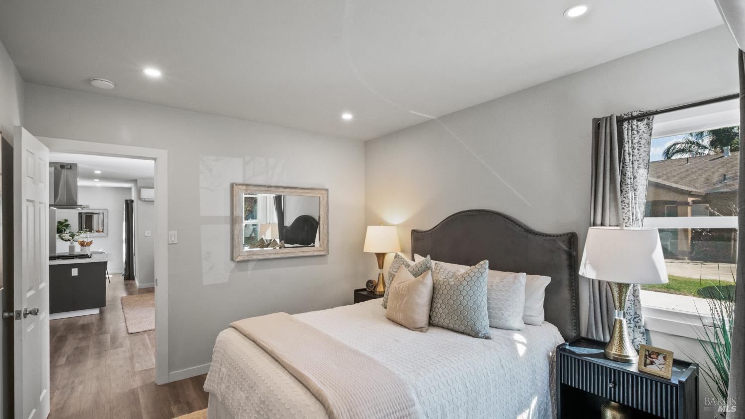 Detail Gallery Image 28 of 70 For 1174 Victory Ln, Concord,  CA 94520 - 2 Beds | 1/1 Baths