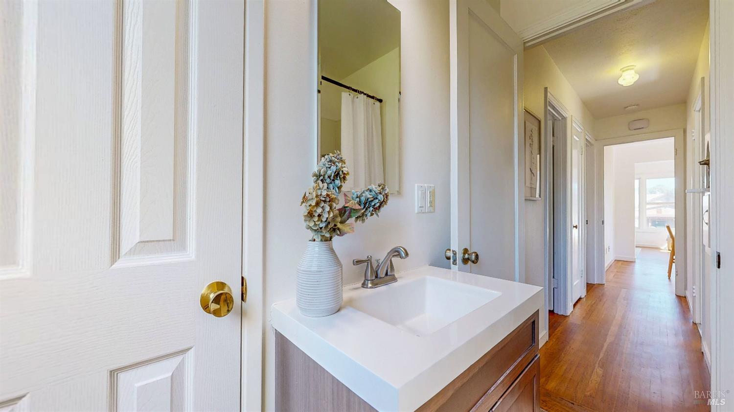 Detail Gallery Image 13 of 28 For 712 Oak Ter, Petaluma,  CA 94952 - 2 Beds | 1 Baths