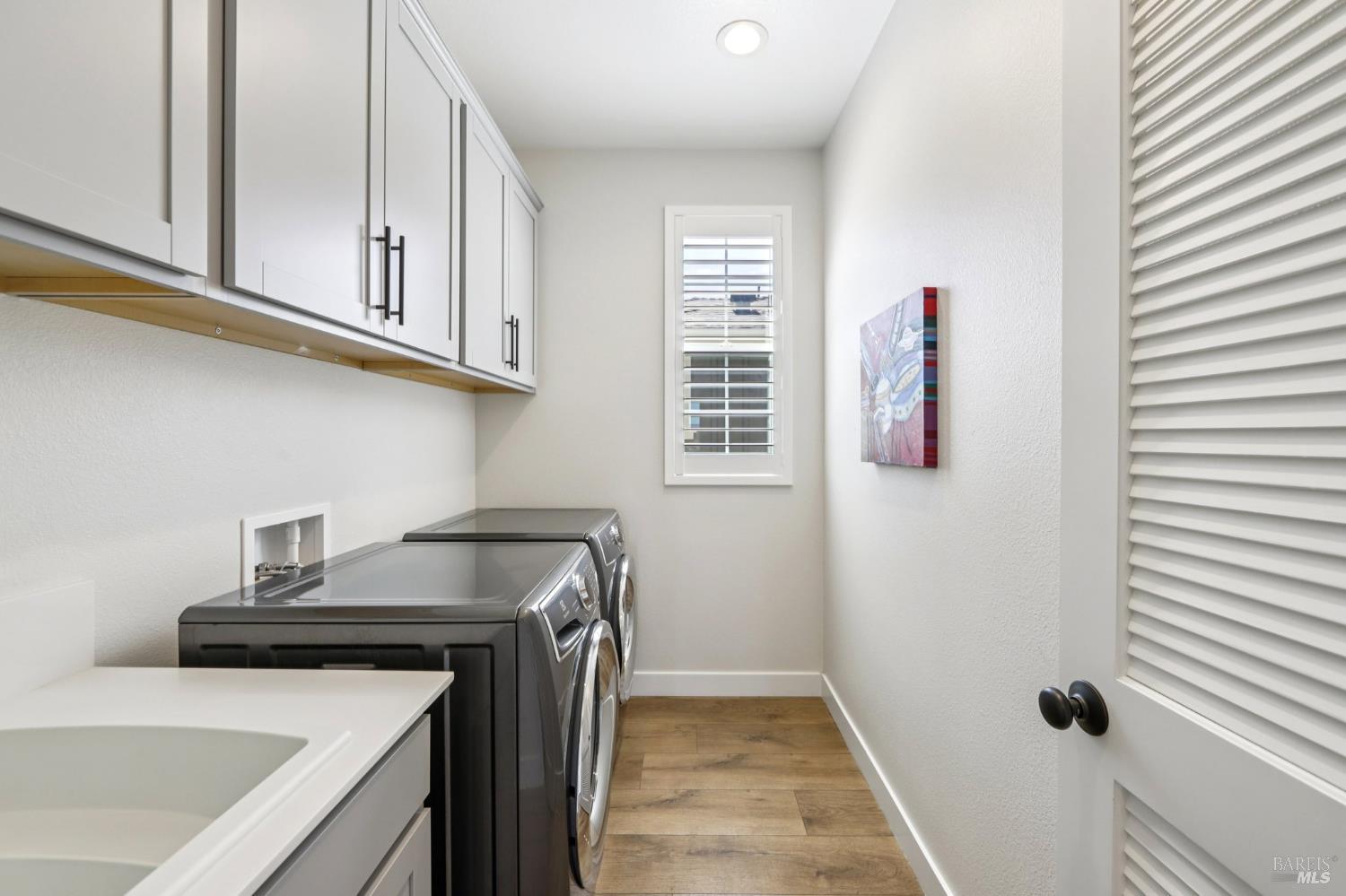 Detail Gallery Image 36 of 56 For 2453 Francisco Ave, Santa Rosa,  CA 95403 - 4 Beds | 3 Baths