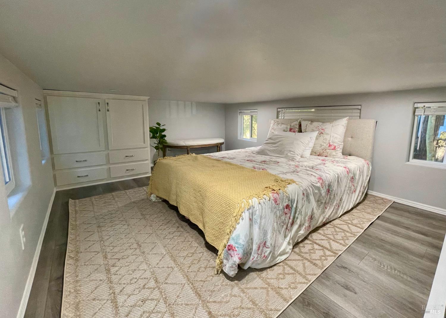 Detail Gallery Image 11 of 21 For 14755 Armstrong Woods Rd 18, Guerneville,  CA 95446 - 1 Beds | 1 Baths