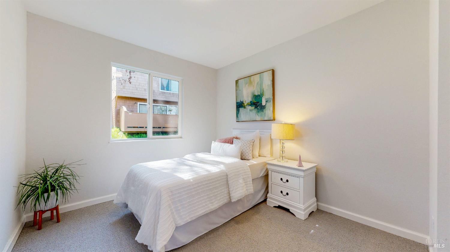 Detail Gallery Image 25 of 63 For 1253 Royal Oak Ter #C,  Novato,  CA 94947 - 3 Beds | 2/1 Baths