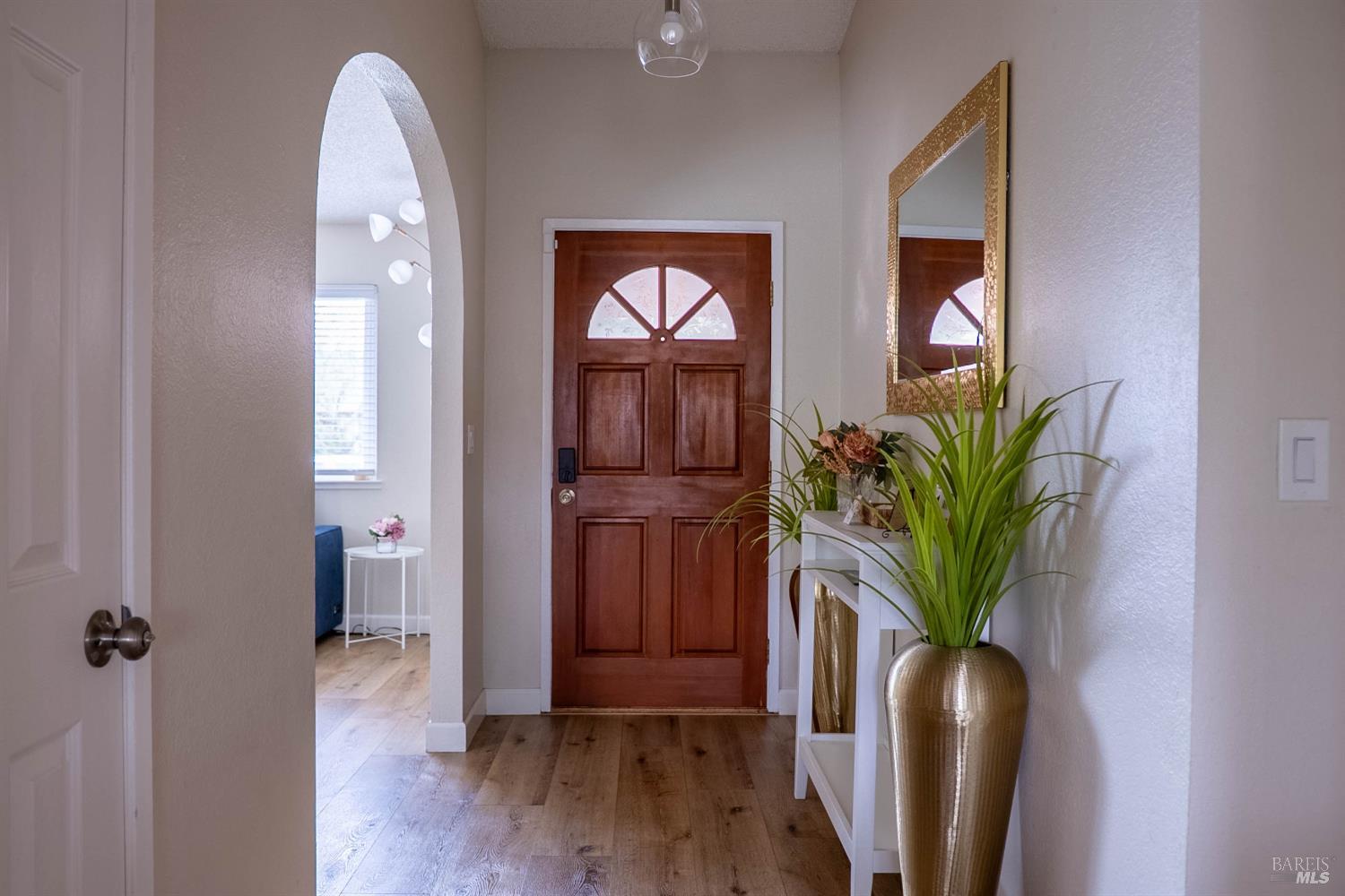 Detail Gallery Image 2 of 9 For 782 Ash Ct, Fairfield,  CA 94533 - 4 Beds | 2 Baths