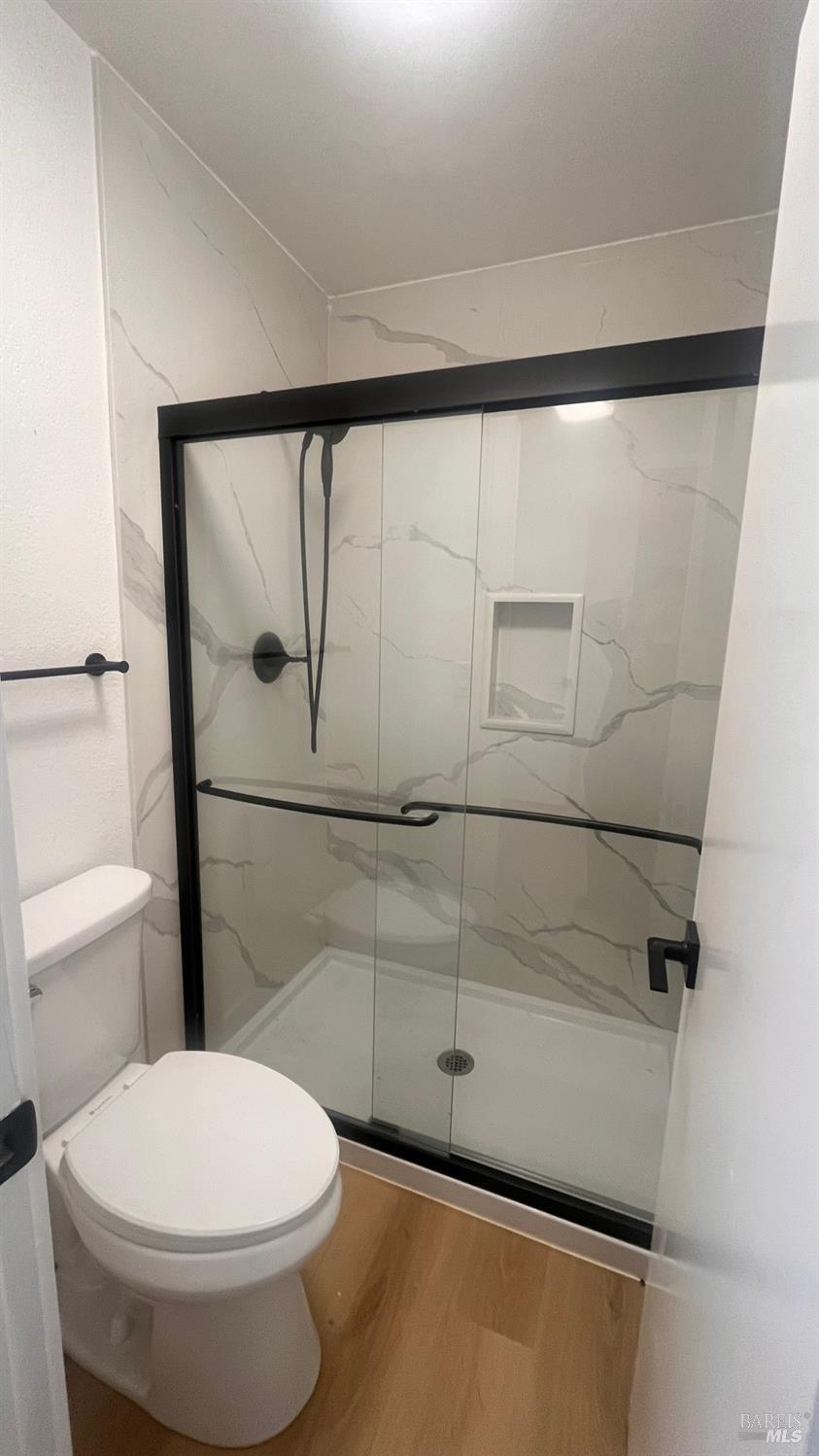 Detail Gallery Image 8 of 11 For 482 Vivienne Dr, Watsonville,  CA 95076 - 2 Beds | 2 Baths