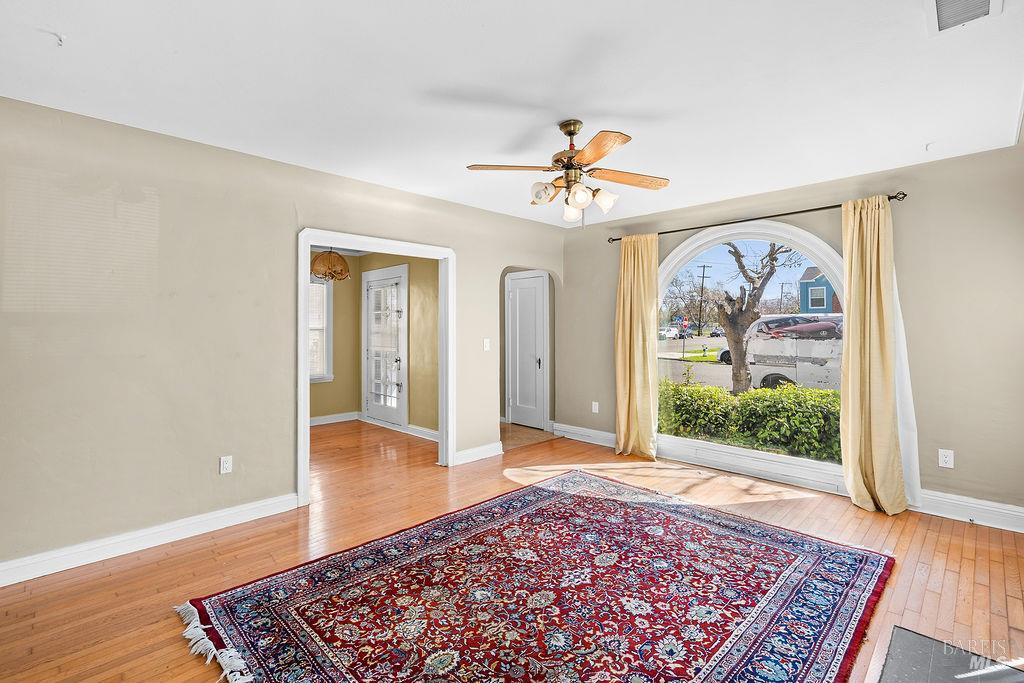 Detail Gallery Image 5 of 32 For 1434 Beach St, Vallejo,  CA 94590 - 2 Beds | 1 Baths