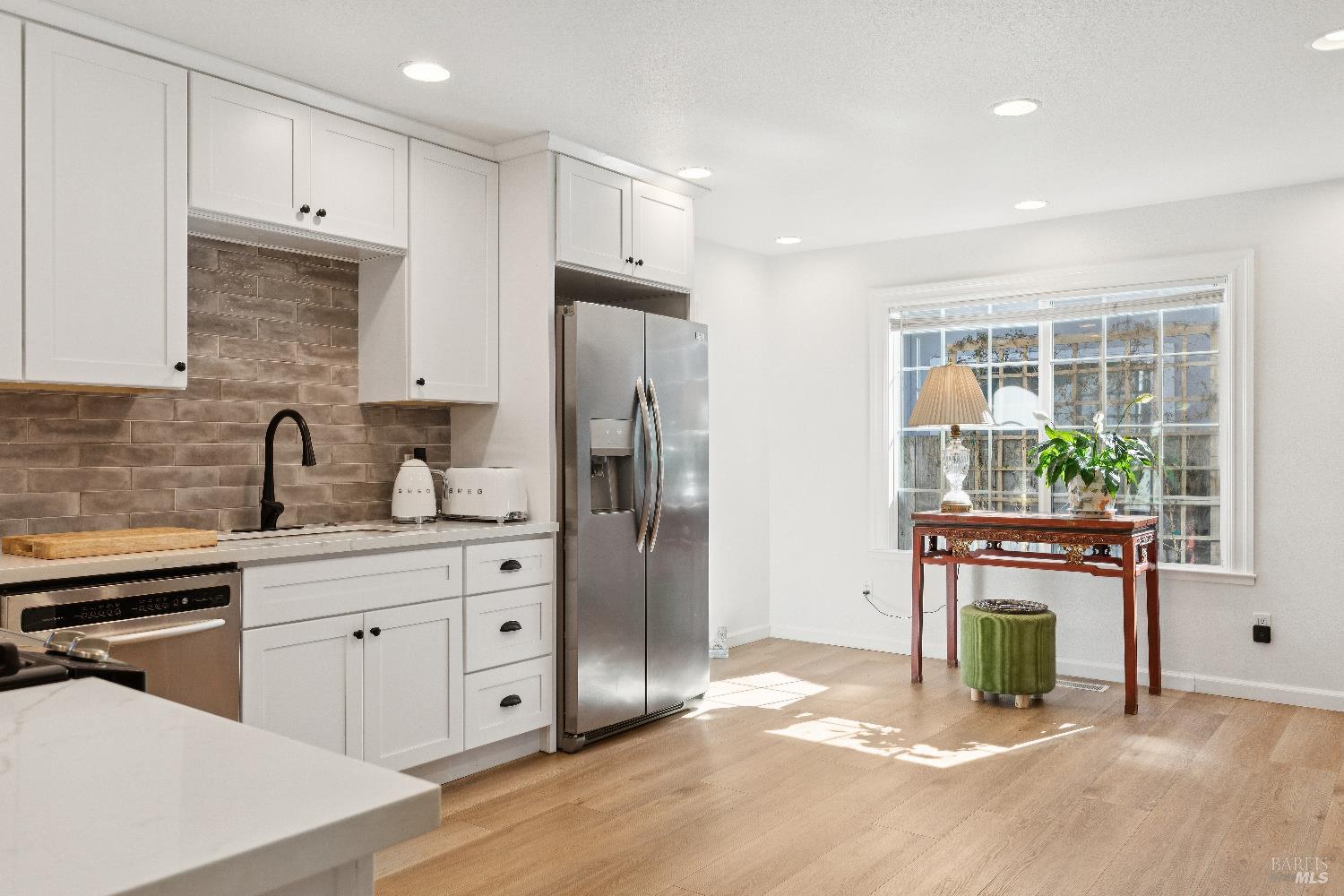 Detail Gallery Image 7 of 31 For 731 5th St, Sonoma,  CA 95476 - 3 Beds | 2 Baths