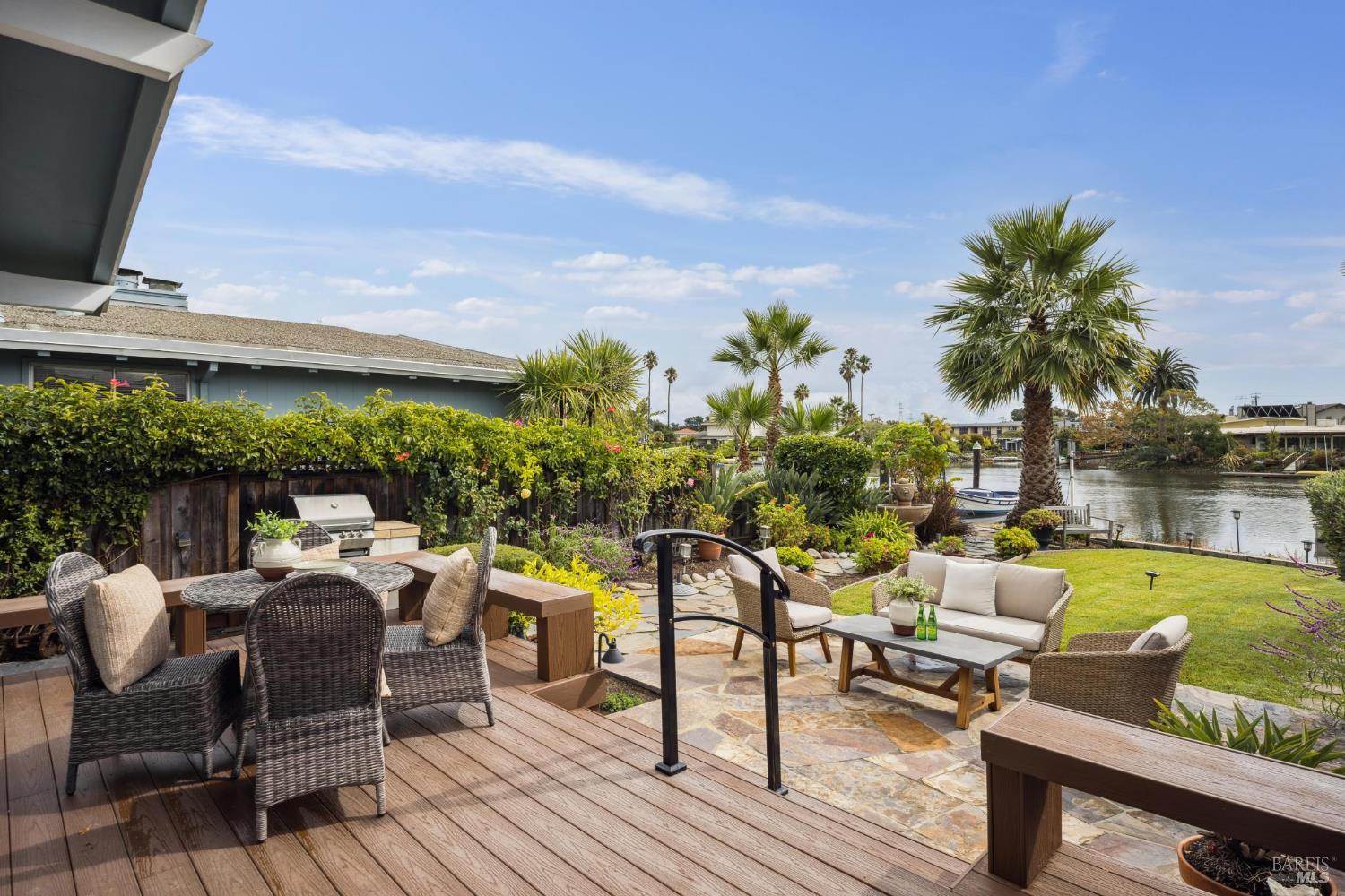 Detail Gallery Image 32 of 54 For 20 Porto Bello Dr, San Rafael,  CA 94901 - 2 Beds | 2 Baths