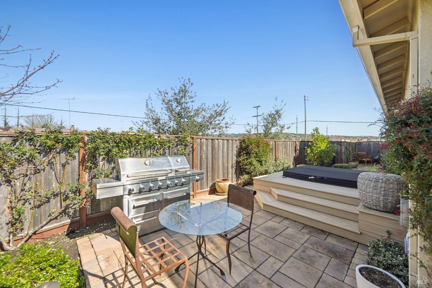 Detail Gallery Image 47 of 56 For 2453 Francisco Ave, Santa Rosa,  CA 95403 - 4 Beds | 3 Baths