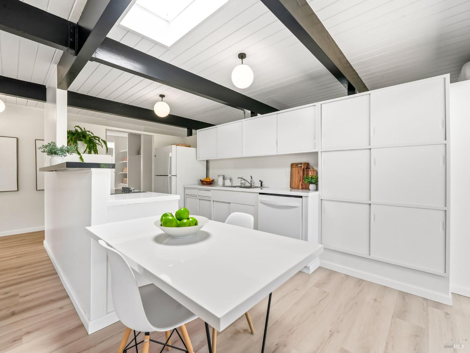 Detail Gallery Image 12 of 56 For 2151 Danberry Ln, San Rafael,  CA 94903 - 4 Beds | 2 Baths