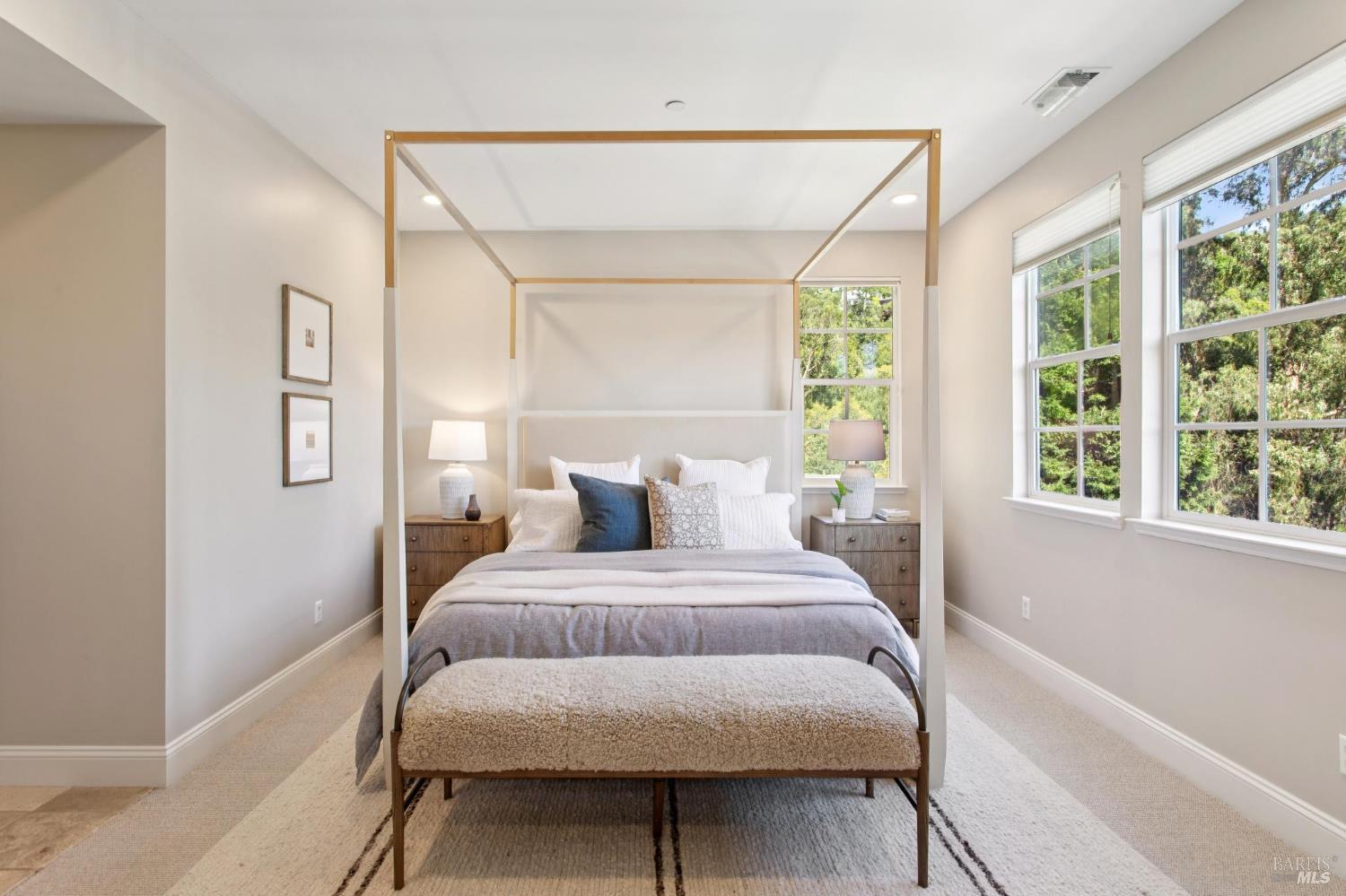 Detail Gallery Image 24 of 41 For 508 Blue Jay Way, Mill Valley,  CA 94941 - 4 Beds | 2/1 Baths