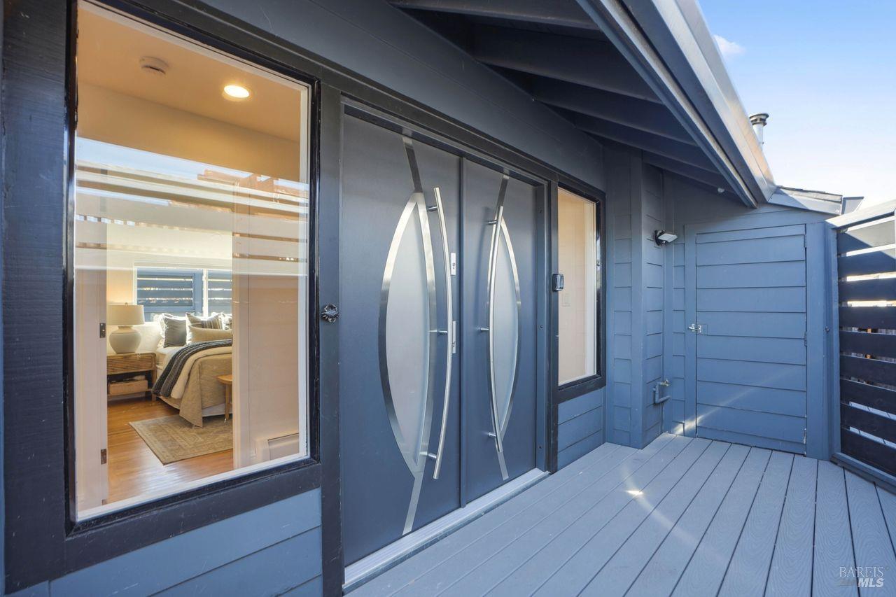 Detail Gallery Image 2 of 37 For 21 Boardwalk One Unkn, Larkspur,  CA 94939 - 3 Beds | 2 Baths