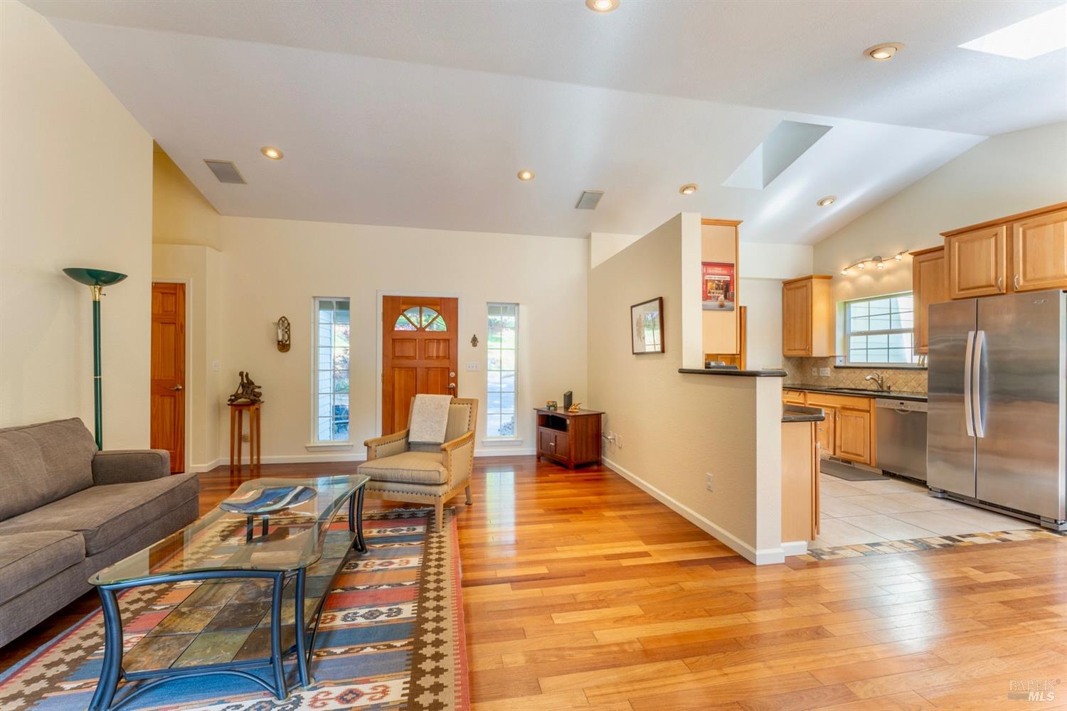 Detail Gallery Image 11 of 31 For 18940 Timber Pointe Dr, Fort Bragg,  CA 95437 - 4 Beds | 3 Baths