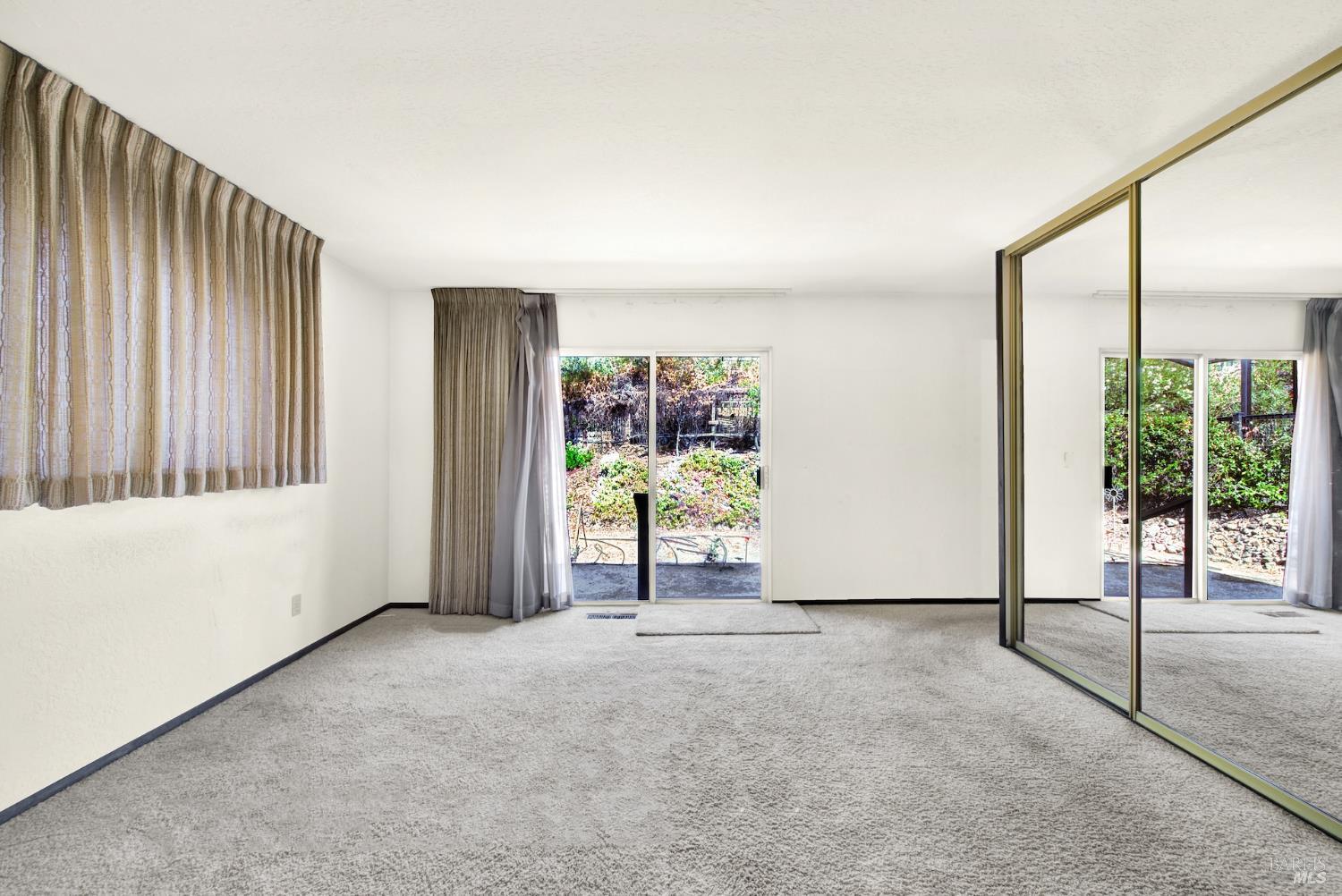 Detail Gallery Image 38 of 68 For 1090 Blueridge Dr, Napa,  CA 94558 - 2 Beds | 2 Baths