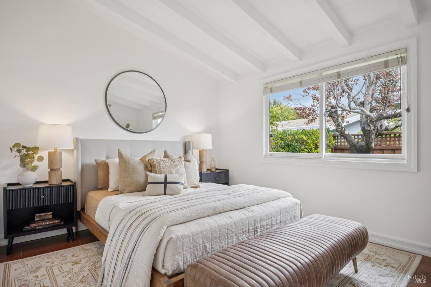 Detail Gallery Image 27 of 54 For 20 Porto Bello Dr, San Rafael,  CA 94901 - 2 Beds | 2 Baths