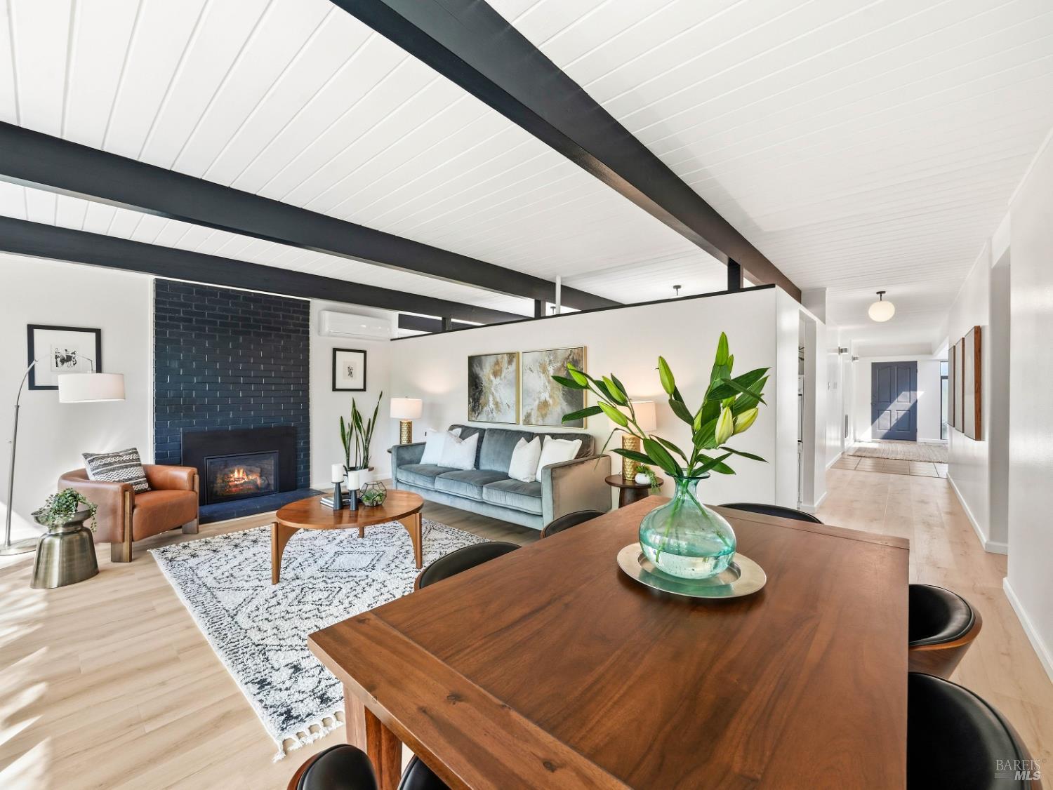 Detail Gallery Image 7 of 56 For 2151 Danberry Ln, San Rafael,  CA 94903 - 4 Beds | 2 Baths