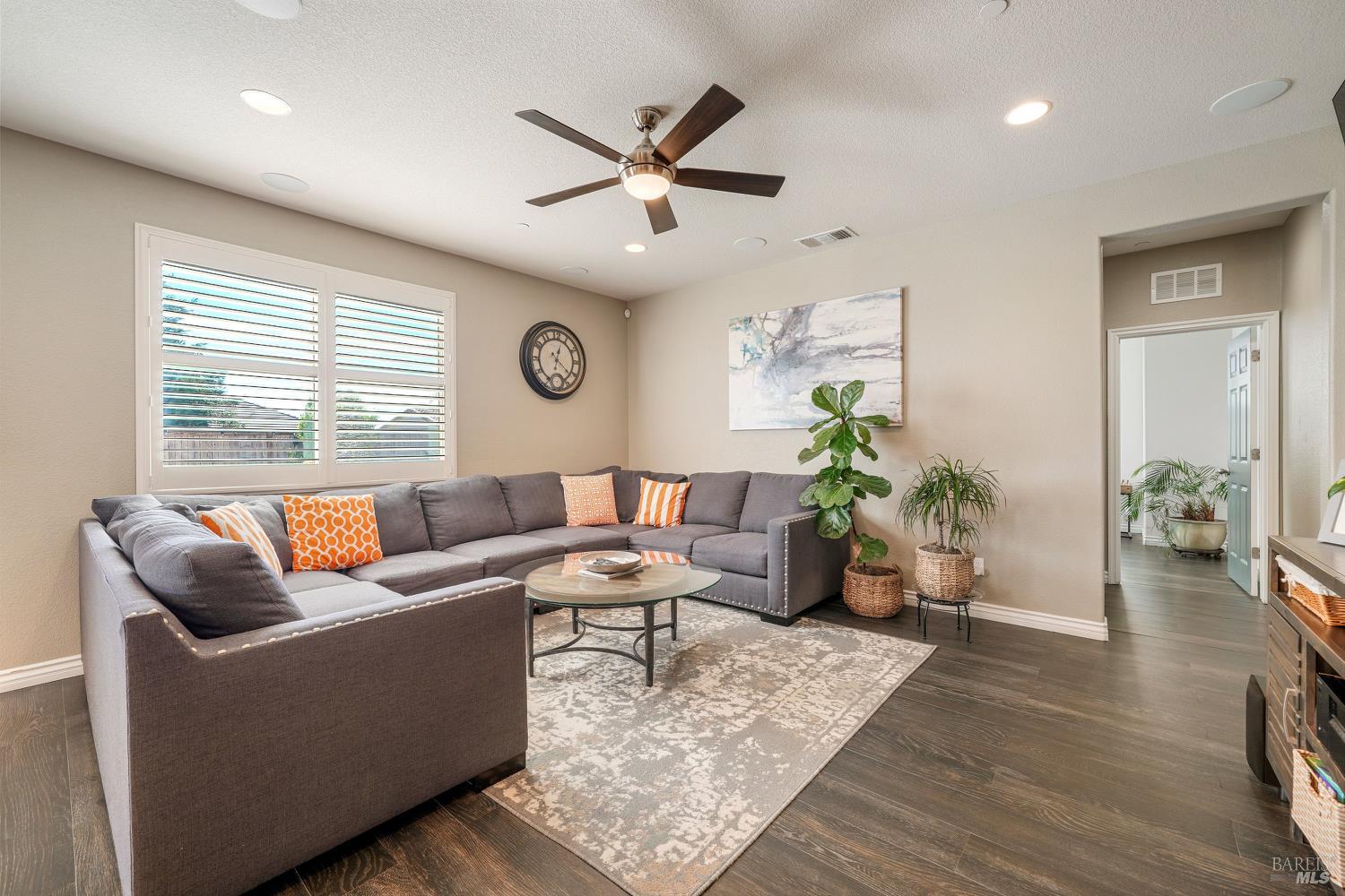 Detail Gallery Image 20 of 63 For 2481 Hancock Dr, Fairfield,  CA 94533 - 5 Beds | 3/1 Baths