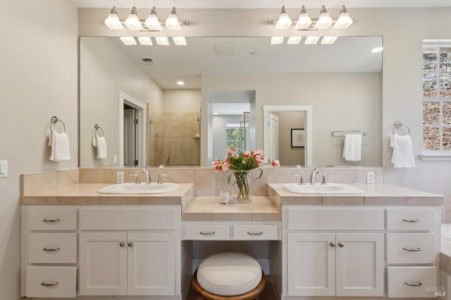 Detail Gallery Image 26 of 41 For 508 Blue Jay Way, Mill Valley,  CA 94941 - 4 Beds | 2/1 Baths