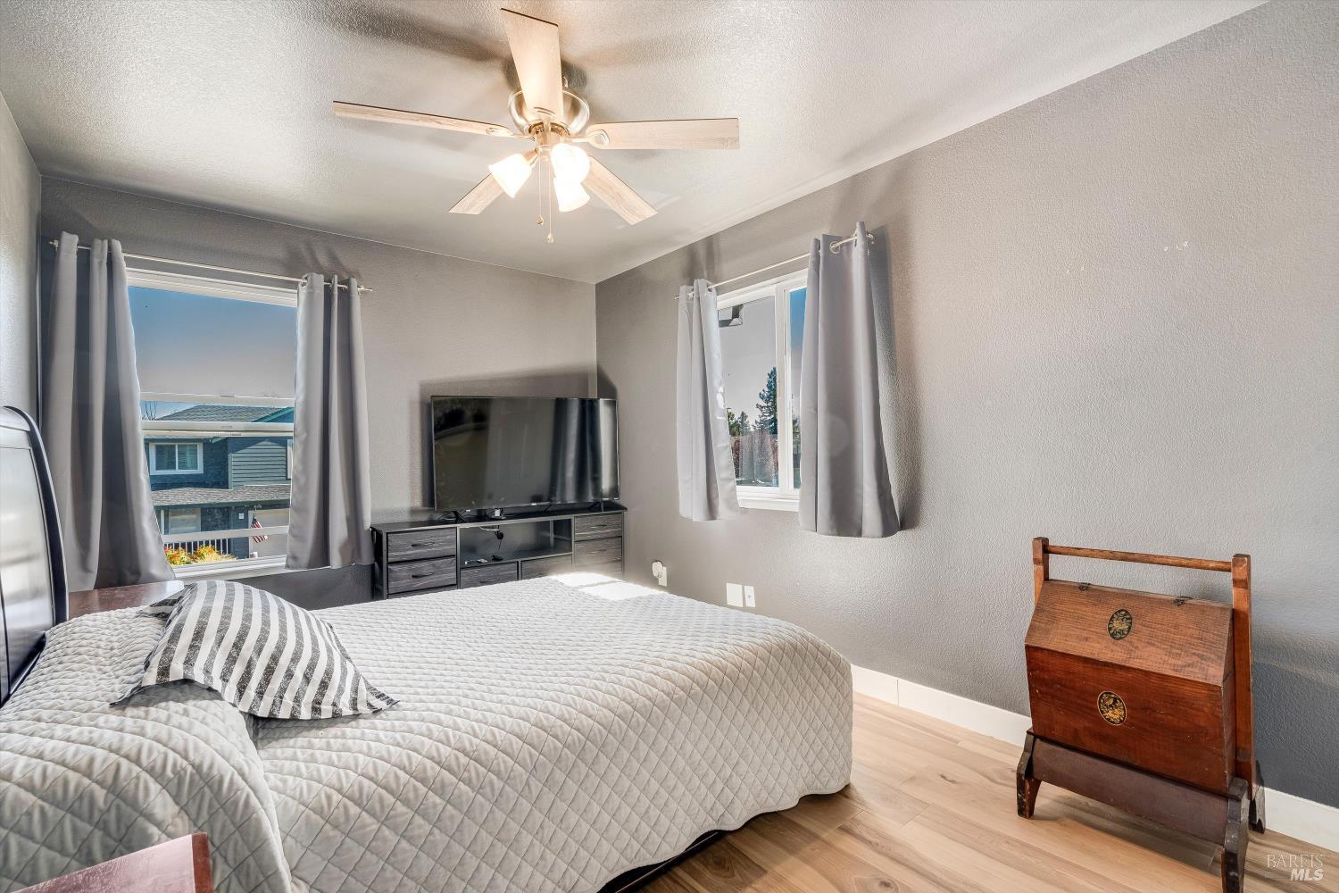 Detail Gallery Image 44 of 65 For 532 Walten Way, Windsor,  CA 95492 - 4 Beds | 2/1 Baths